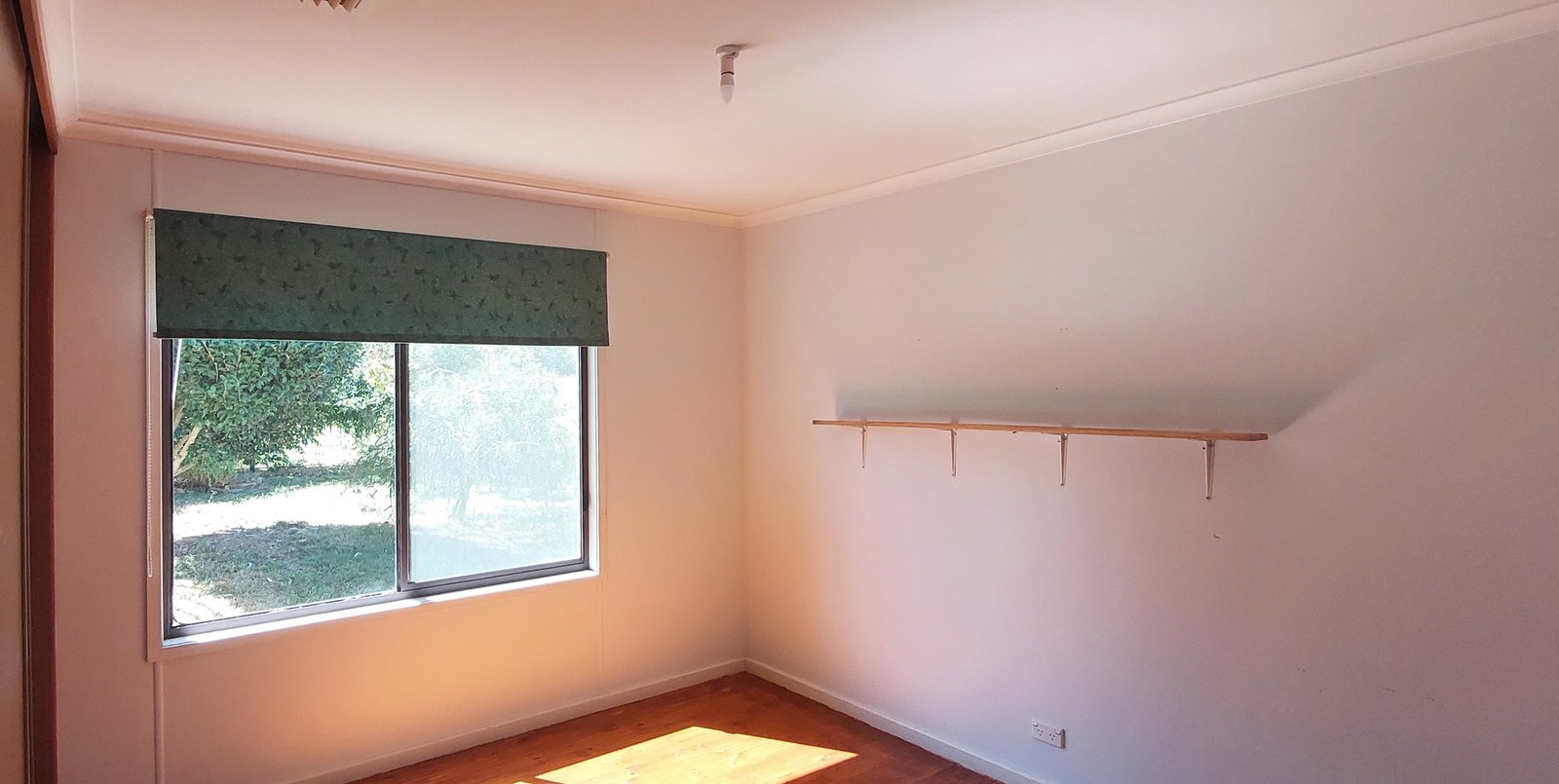 27 Blowering Road TUMUT 4