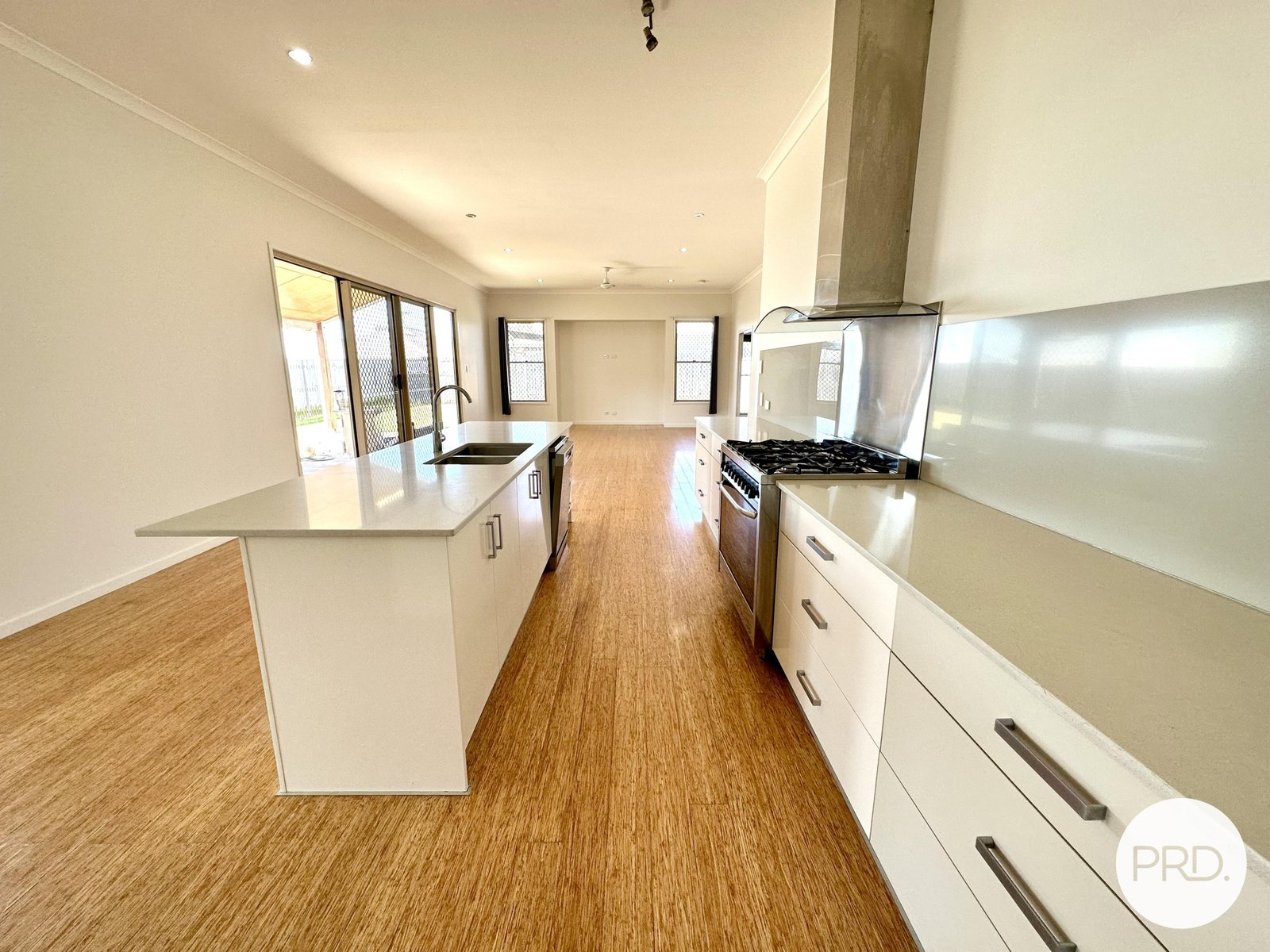 27 Bottlebrush Drive KIRKWOOD 11