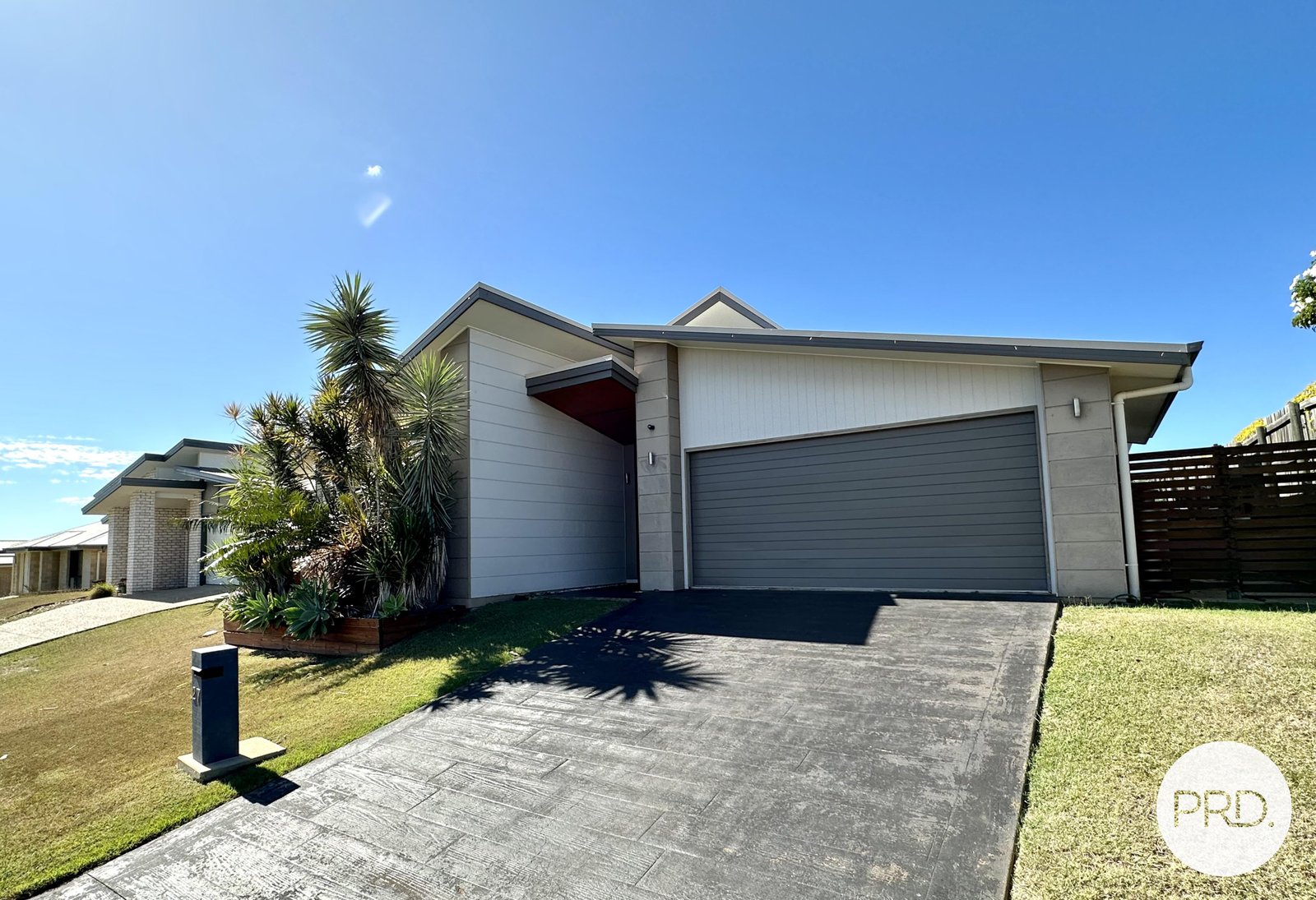 27 Bottlebrush Drive KIRKWOOD 26