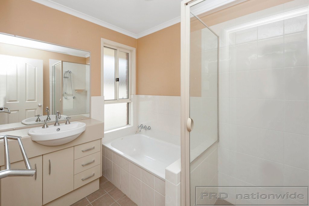 27 Boyd Avenue METFORD 9
