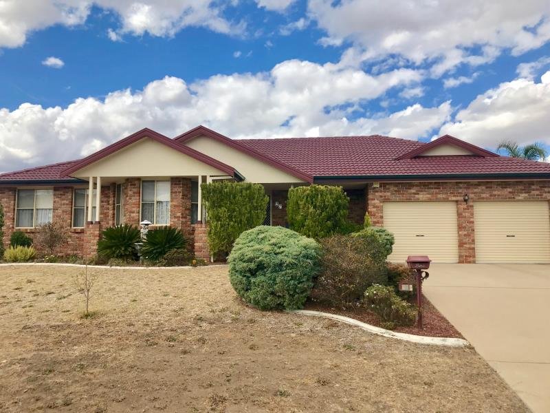 27 Caloola Street TAMWORTH 1