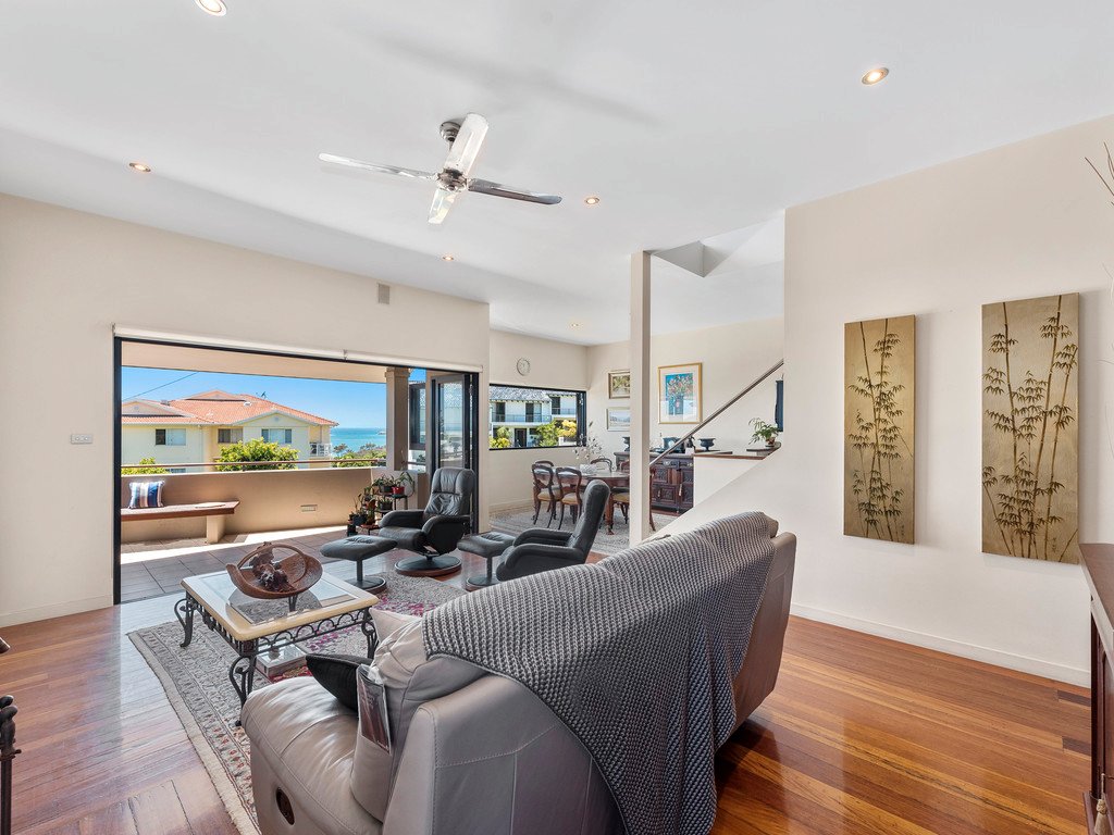 27 Camperdown Street COFFS HARBOUR 3