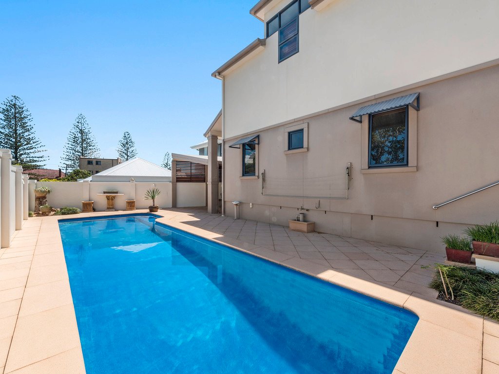 27 Camperdown Street COFFS HARBOUR 15