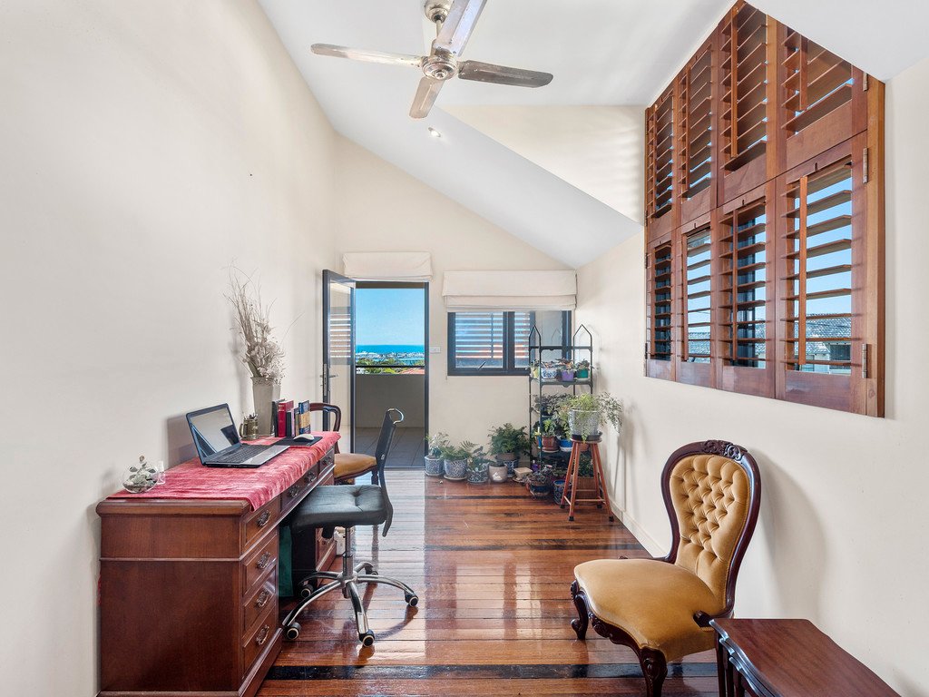 27 Camperdown Street COFFS HARBOUR 24