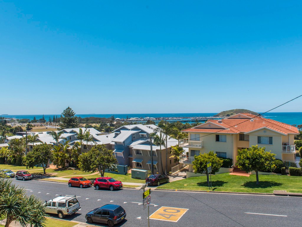 27 Camperdown Street COFFS HARBOUR 26
