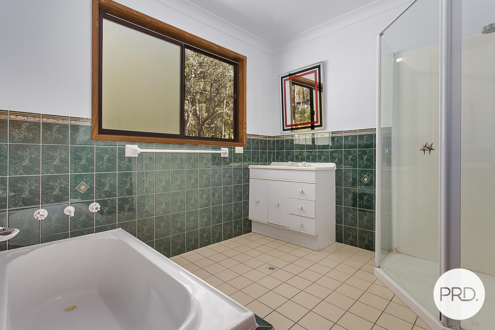 27 Caringal Drive MIDDLE BROTHER 13