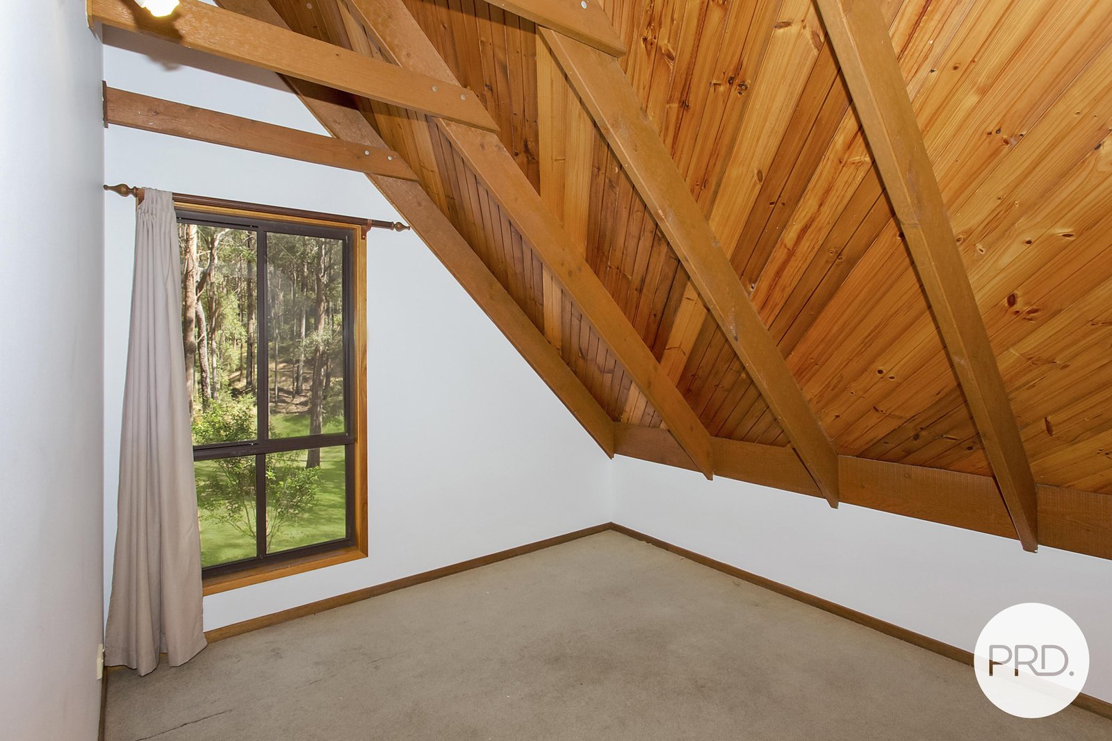 27 Caringal Drive MIDDLE BROTHER 14