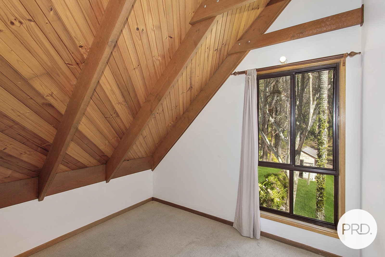 27 Caringal Drive MIDDLE BROTHER 15