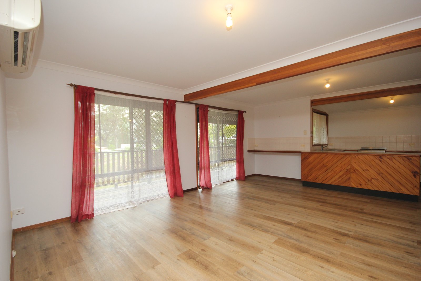 27 Caringal Drive MIDDLE BROTHER 2