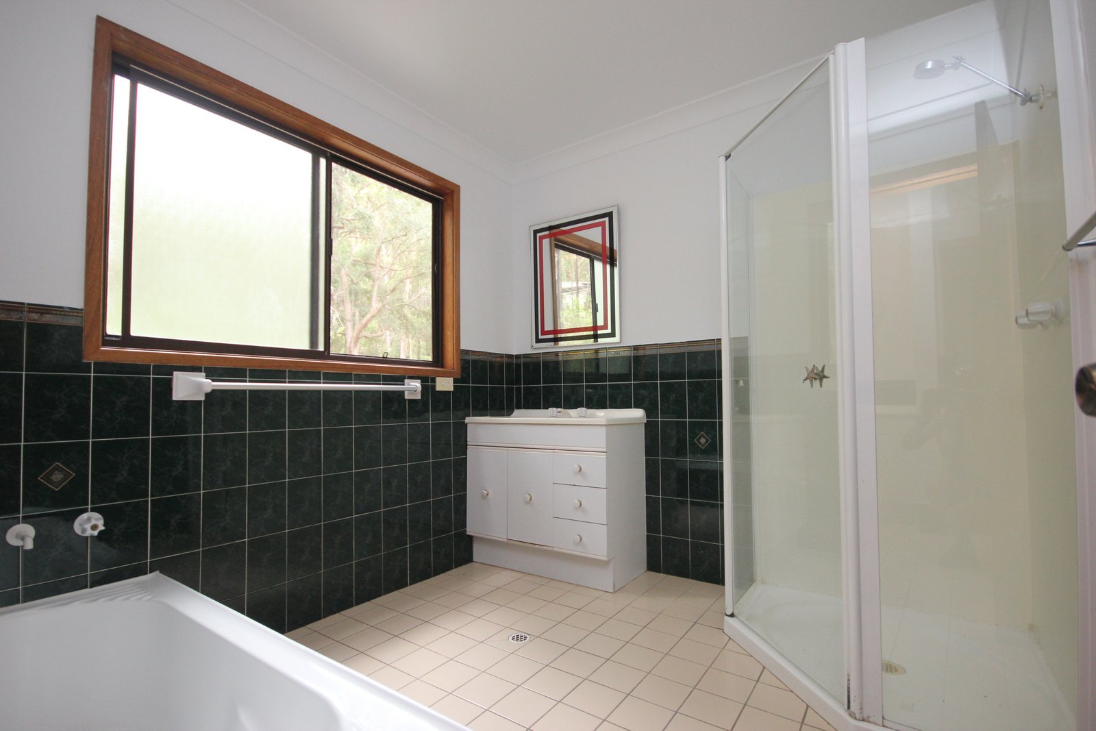 27 Caringal Drive MIDDLE BROTHER 5