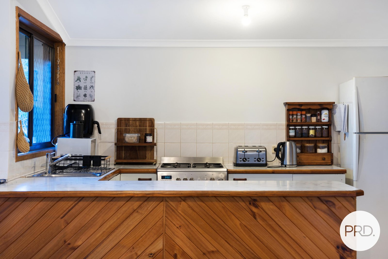 27 Caringal Drive MIDDLE BROTHER 3