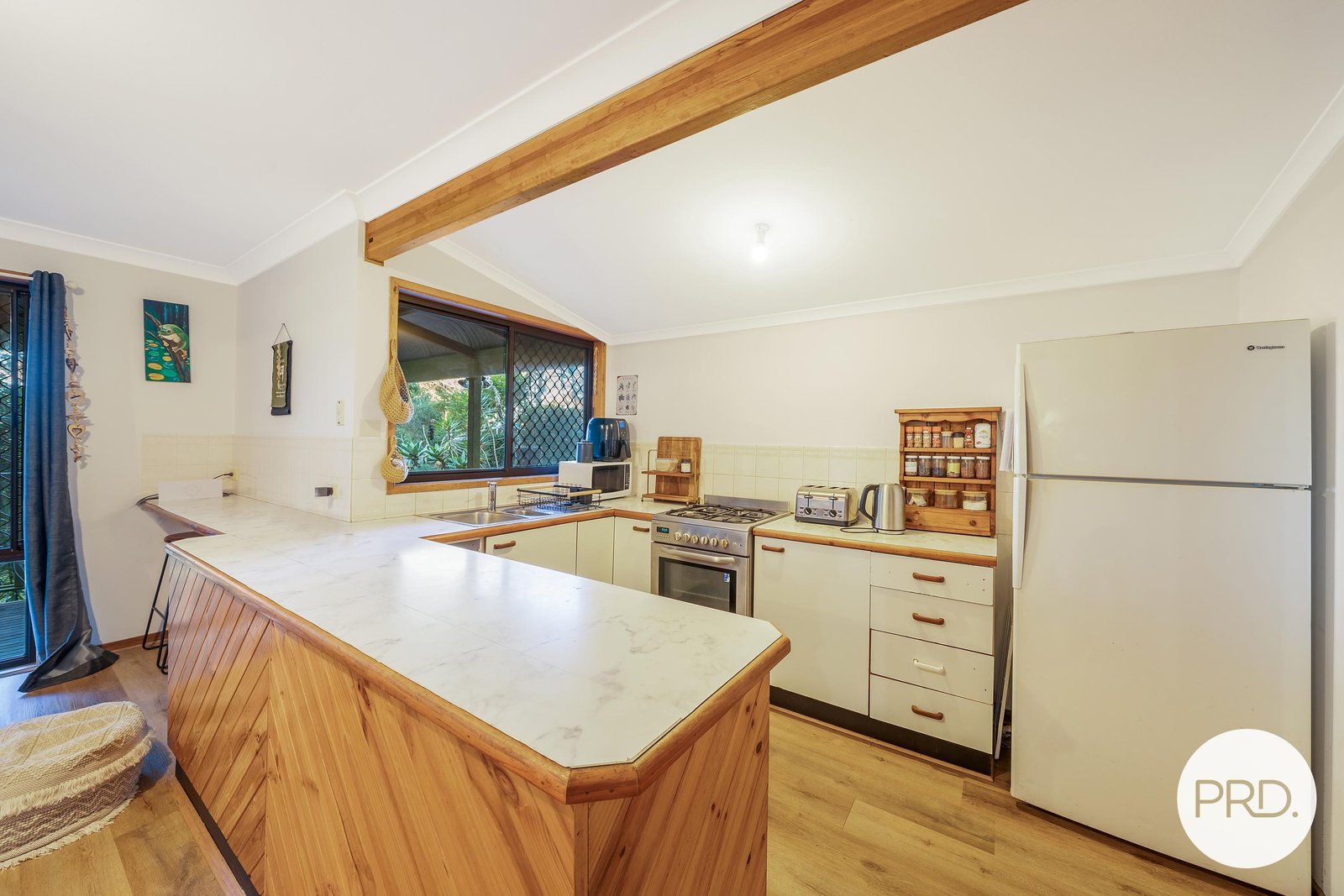 27 Caringal Drive MIDDLE BROTHER 10