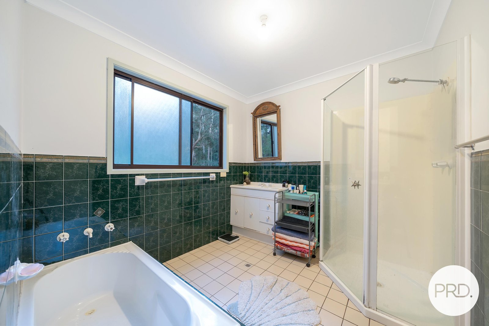 27 Caringal Drive MIDDLE BROTHER 16