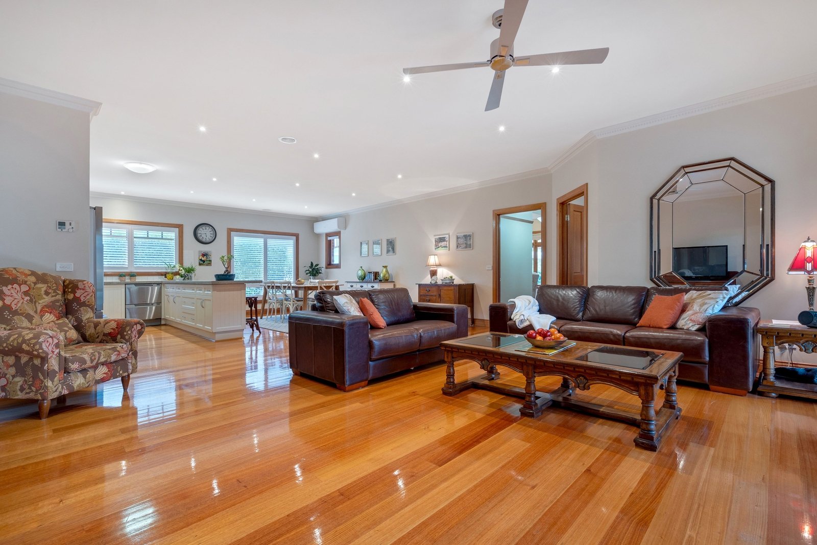 Real Estate and Property in 27 Carinya Drive, Gisborne, VIC