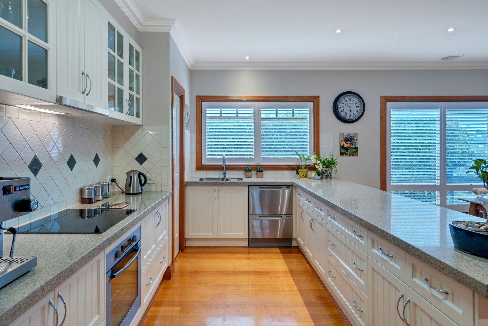 Real Estate and Property in 27 Carinya Drive, Gisborne, VIC