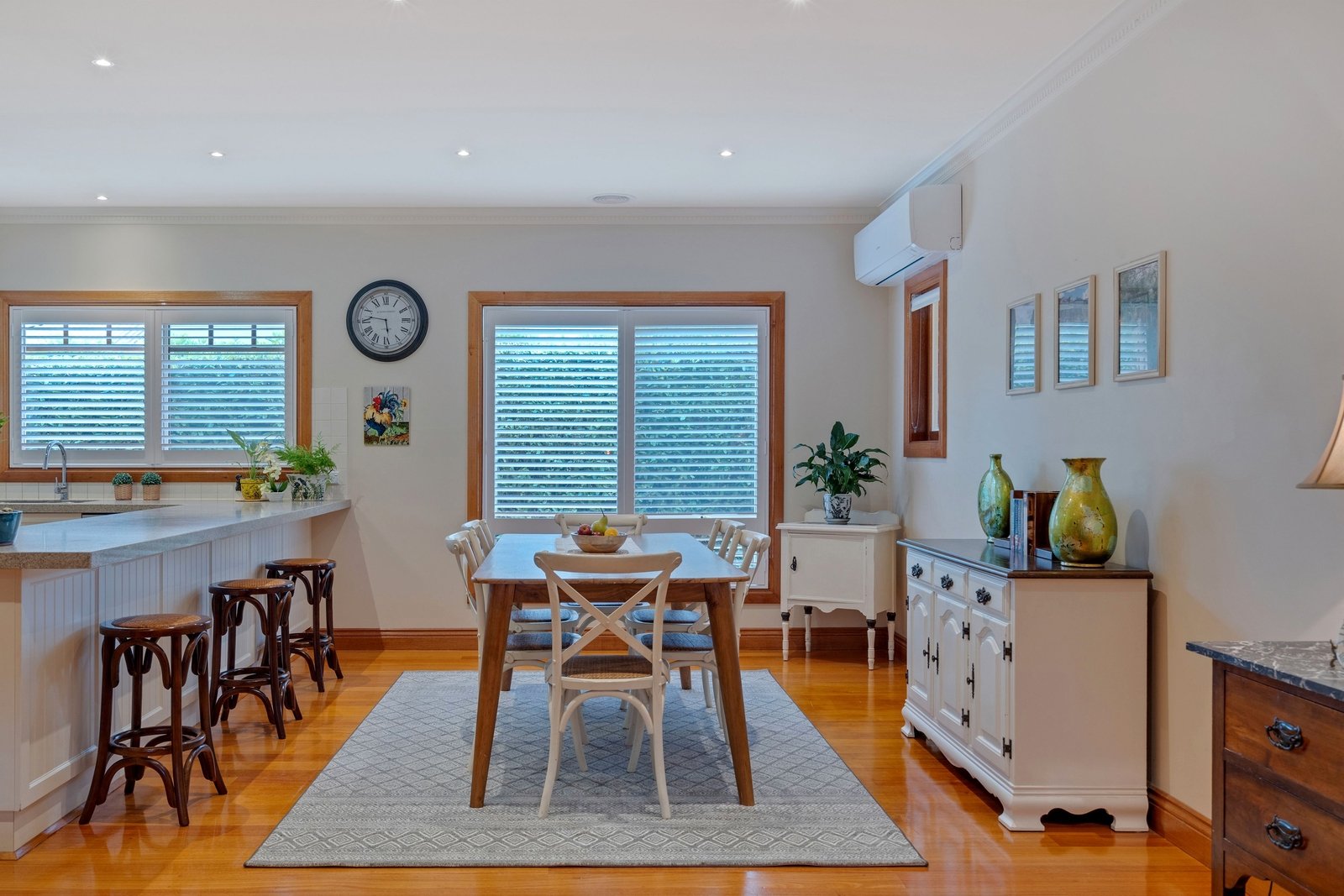 Real Estate and Property in 27 Carinya Drive, Gisborne, VIC