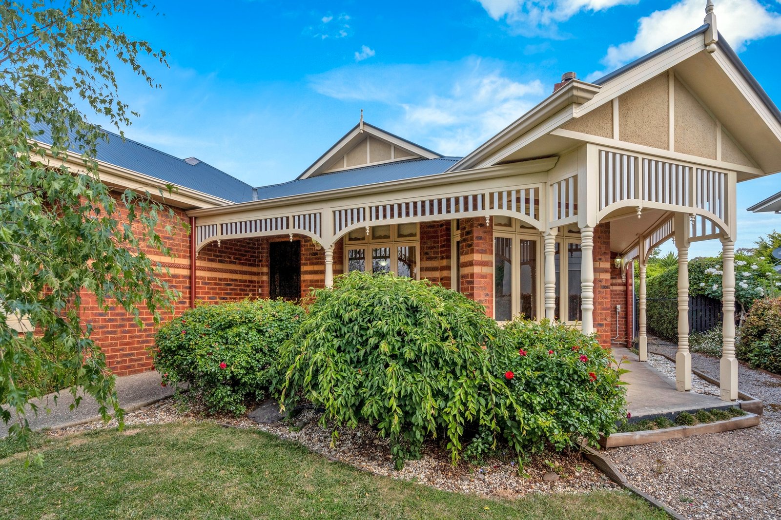 Real Estate and Property in 27 Carinya Drive, Gisborne, VIC