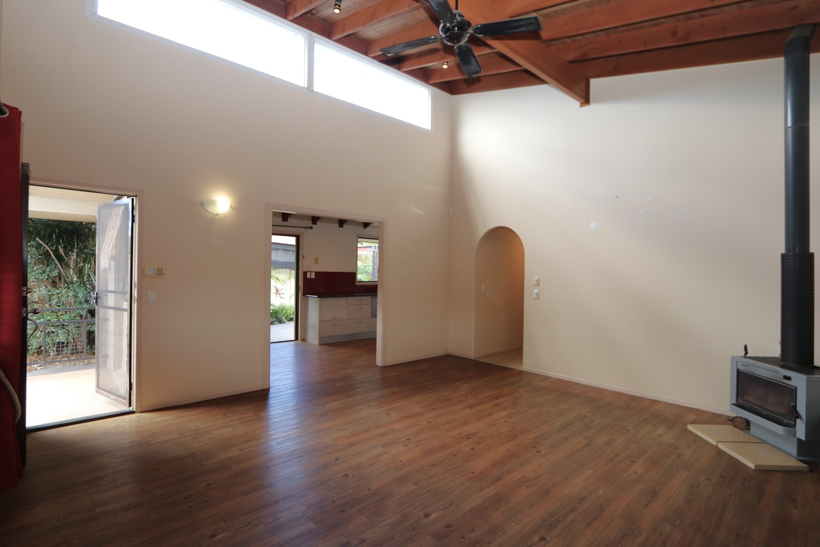 27 Cattleya Court HOLLYWELL 3