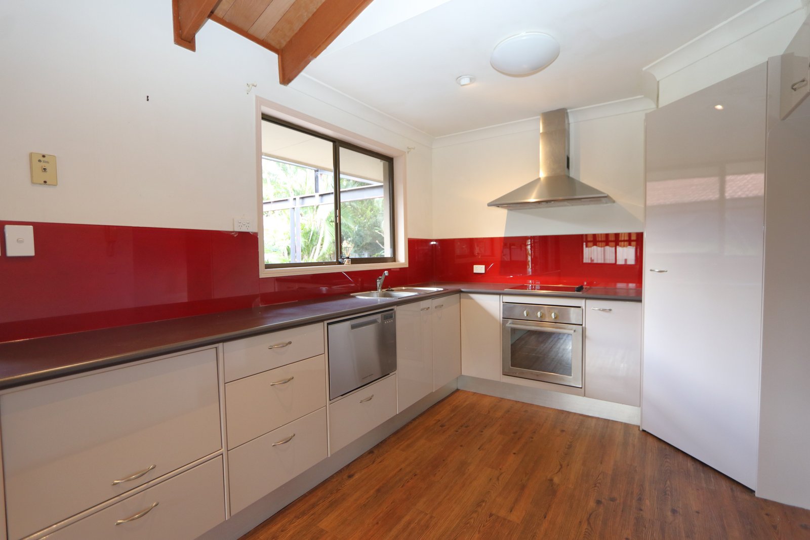 27 Cattleya Court HOLLYWELL 5