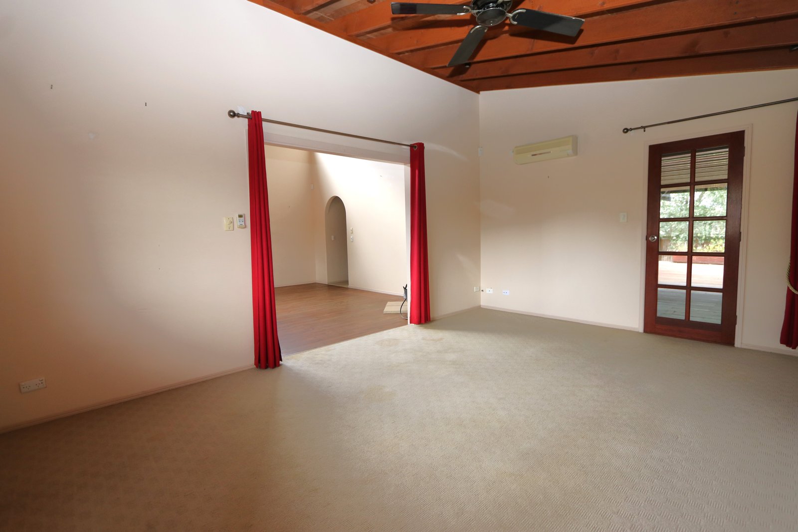 27 Cattleya Court HOLLYWELL 9