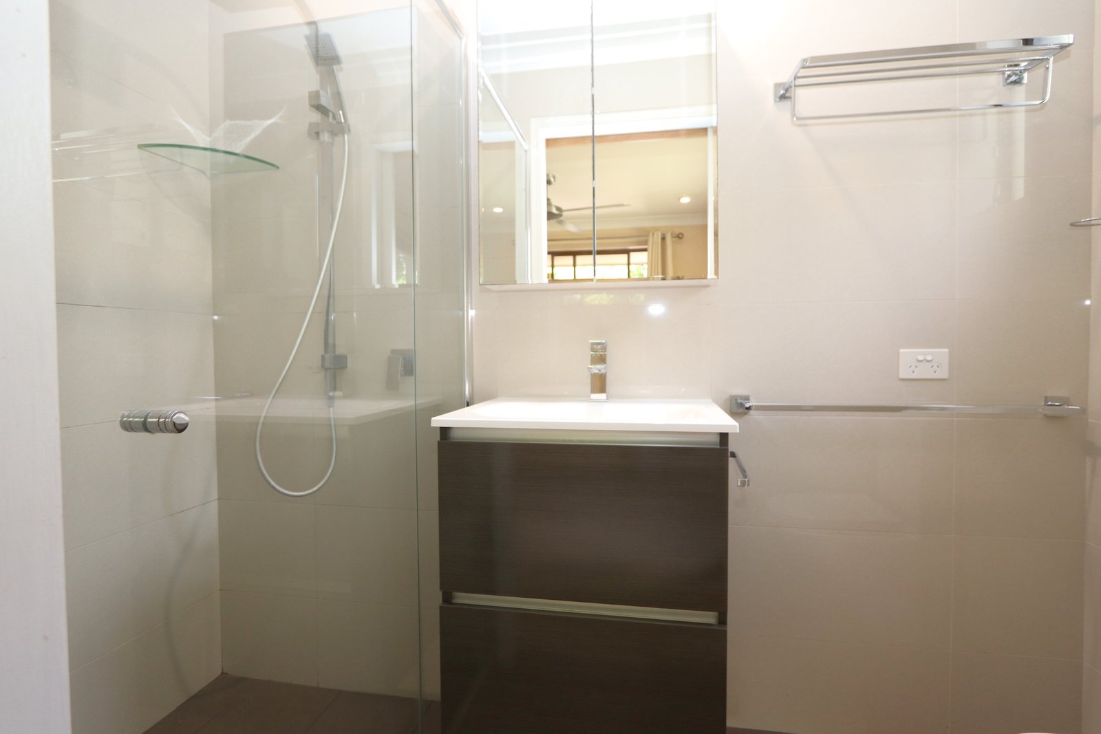 27 Cattleya Court HOLLYWELL 12