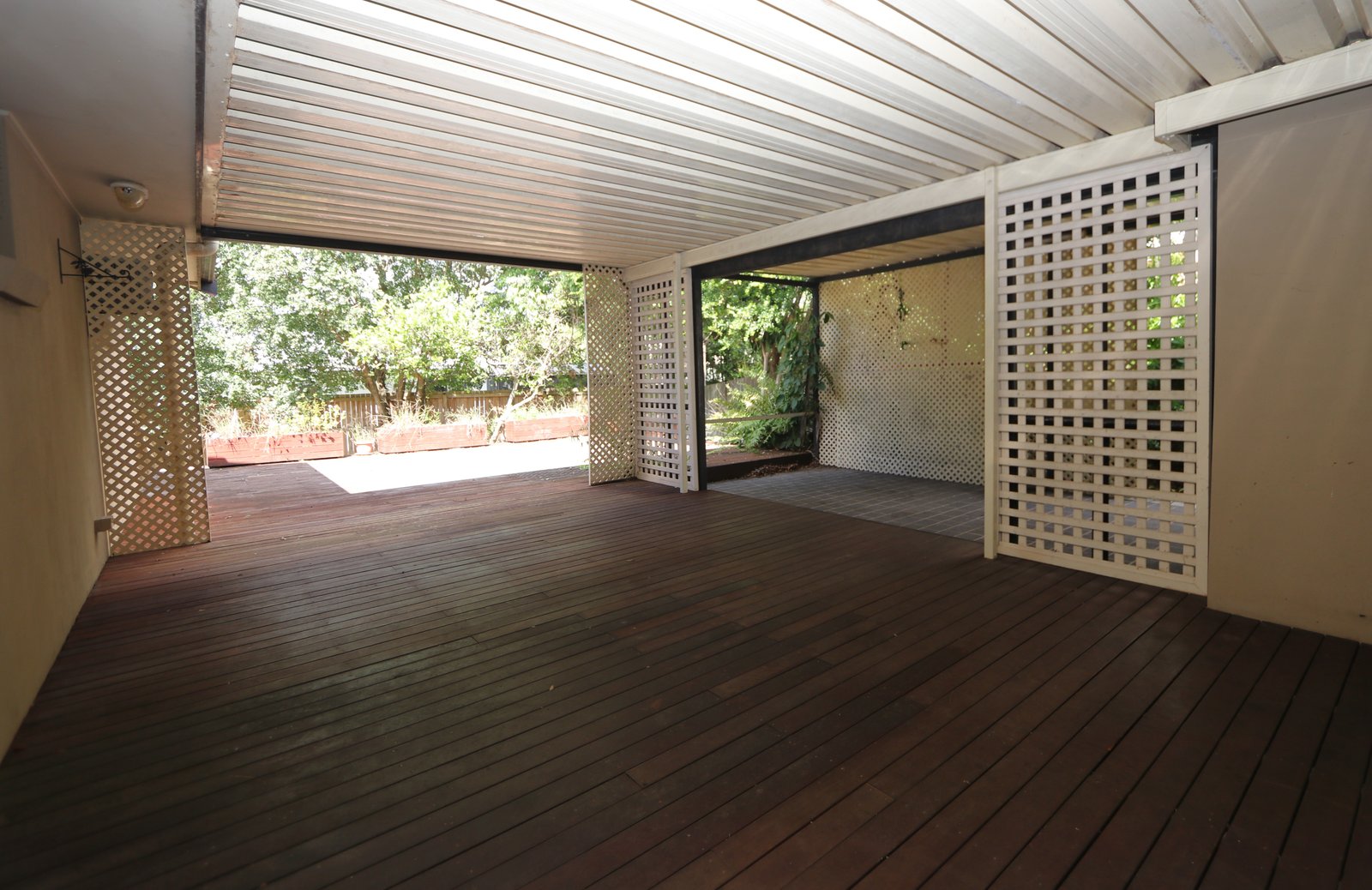 27 Cattleya Court HOLLYWELL 16