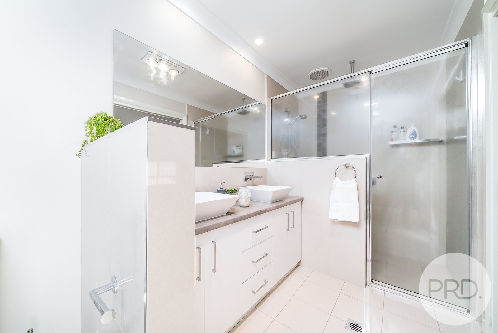 27 Chang Avenue LLOYD 9