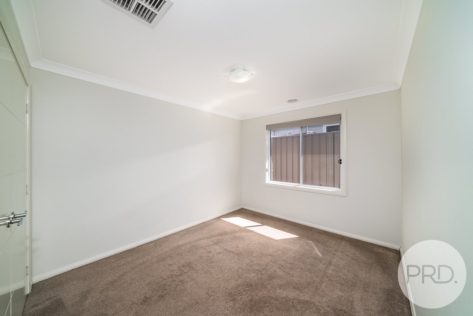 27 Chang Avenue LLOYD 10