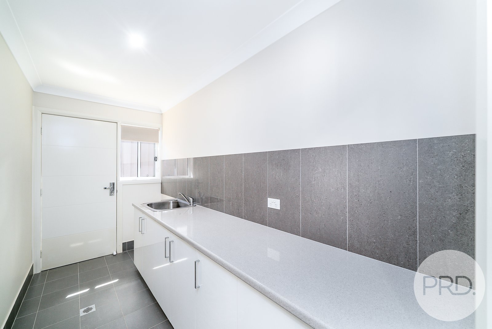 27 Chang Avenue LLOYD 15