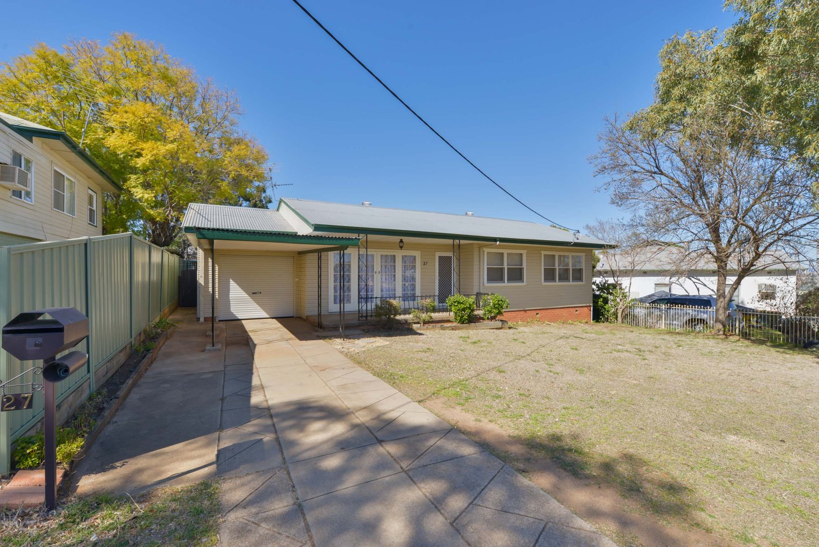 27 Chelmsford Street TAMWORTH 1