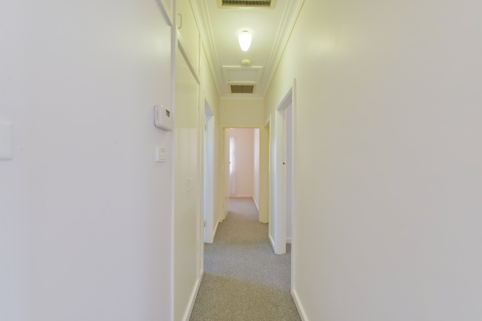 27 Chelmsford Street TAMWORTH 10