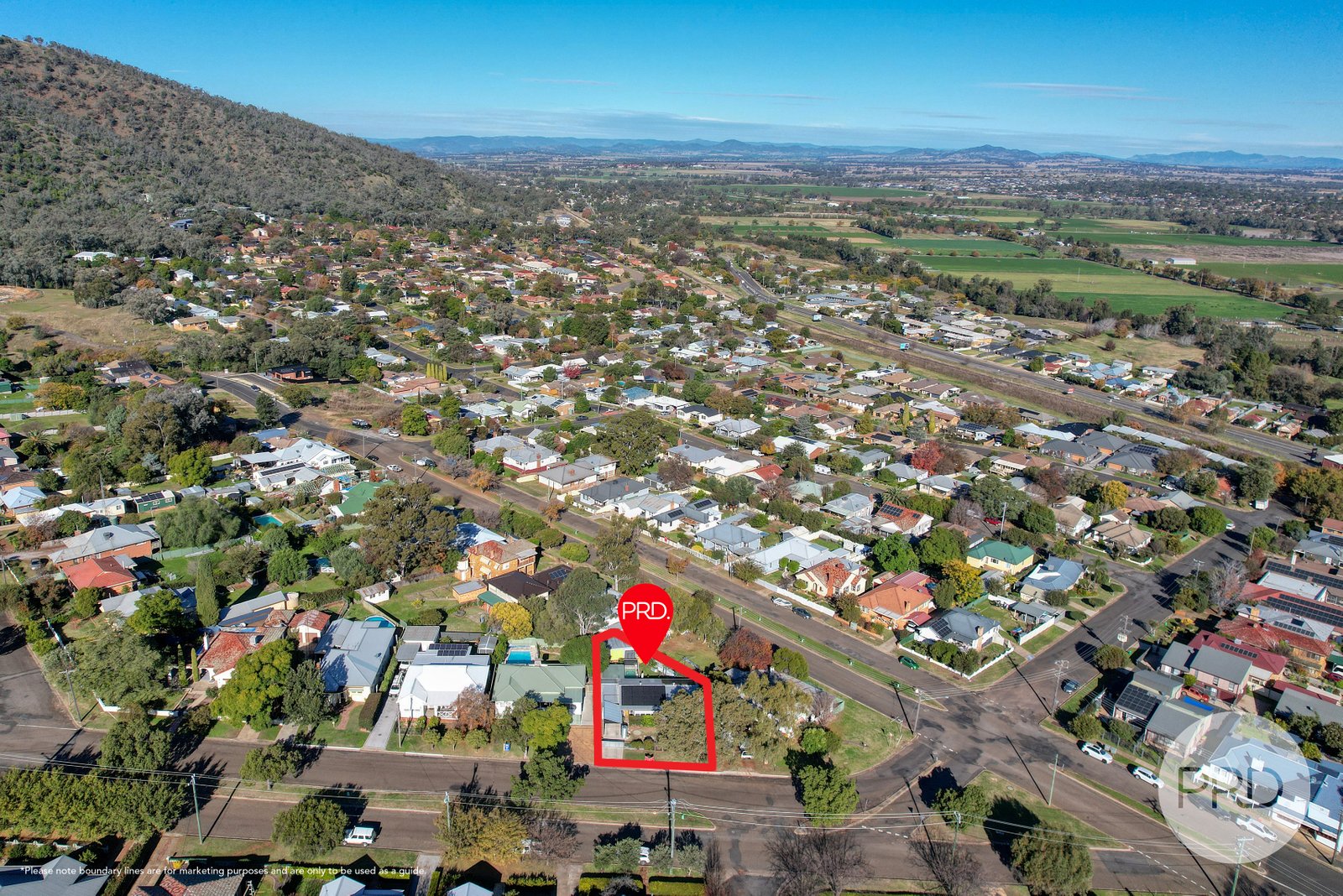 27 Chelmsford Street TAMWORTH 5