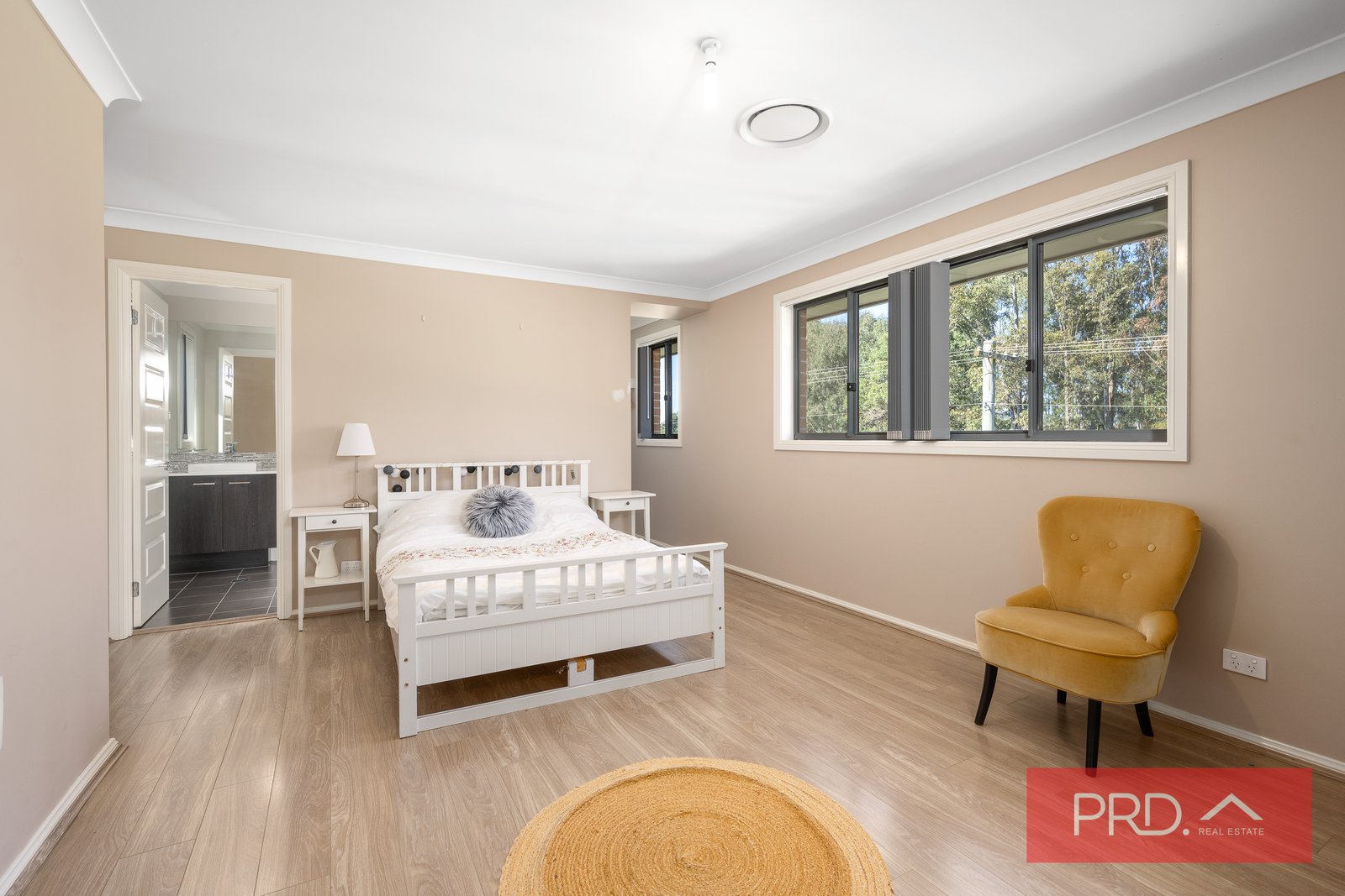 27 Chelsea Drive CANLEY HEIGHTS 11