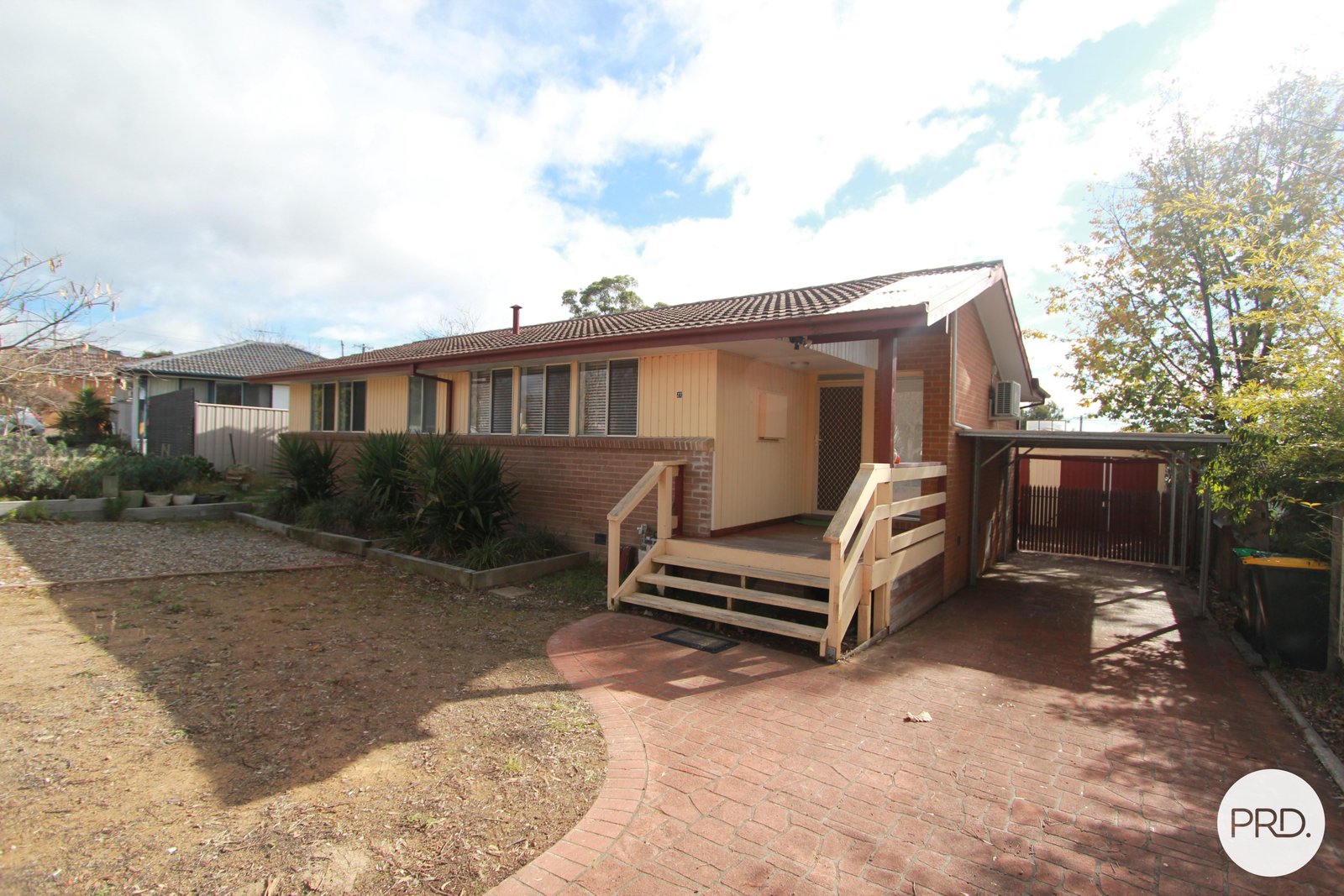 27 Chillagoe Street FISHER 1