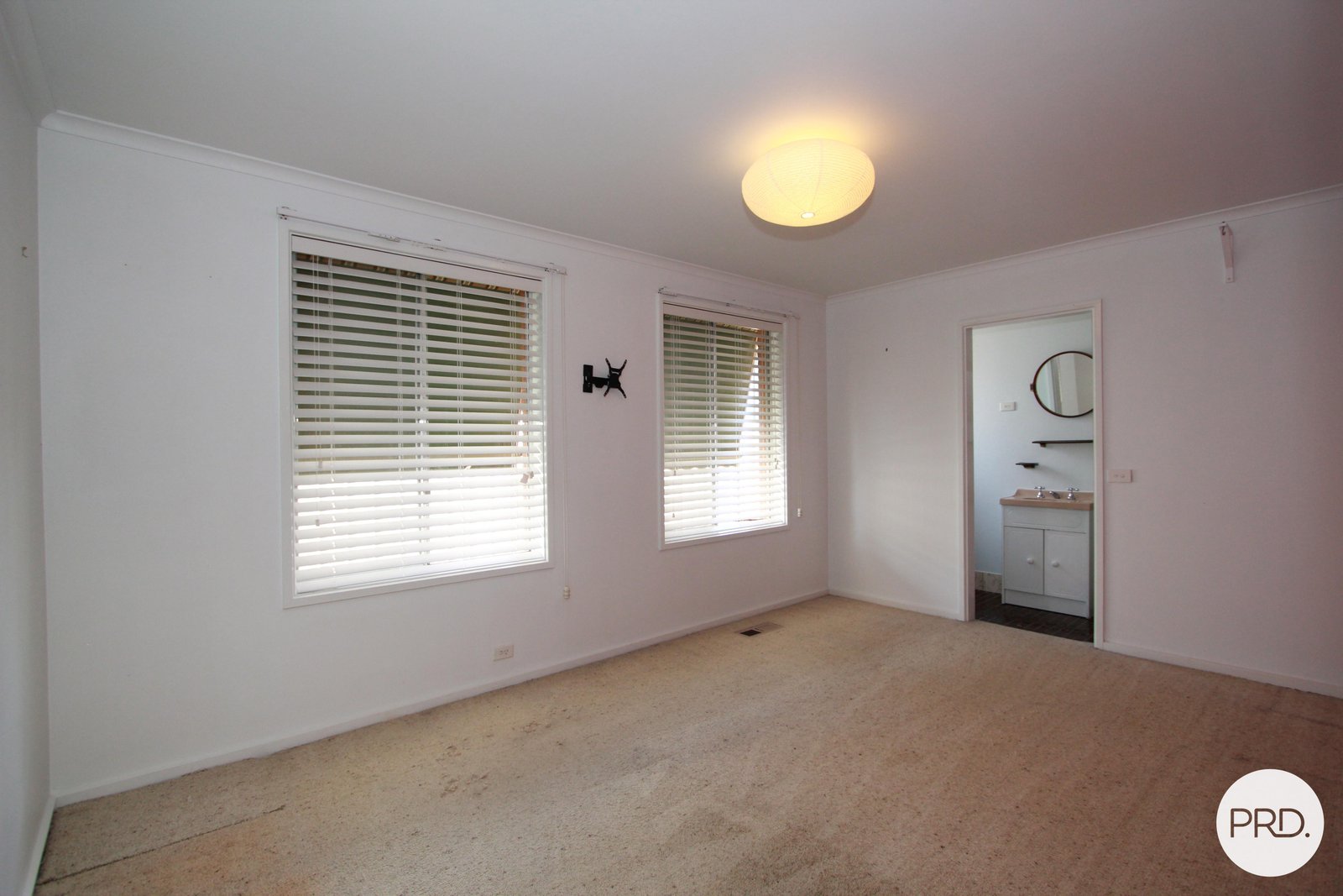 27 Chillagoe Street FISHER 6