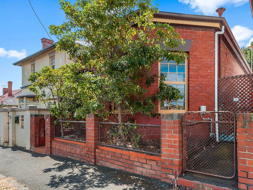 27 Church Street NORTH HOBART 19