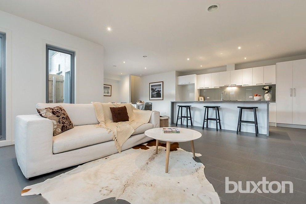 Gallery: 2/7 Churchill Avenue