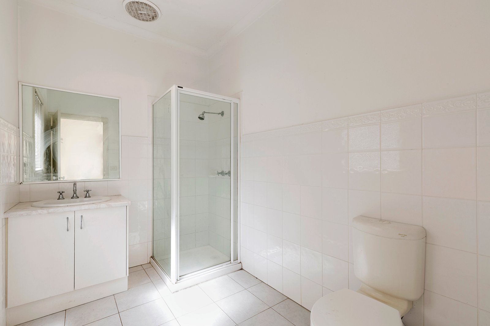 Gallery: 2/7 Clairmont Avenue