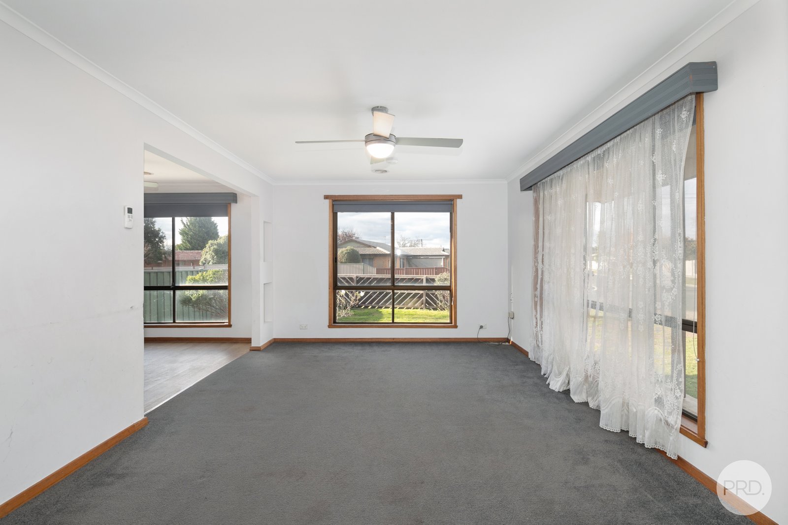 27 Clover Street WENDOUREE 4