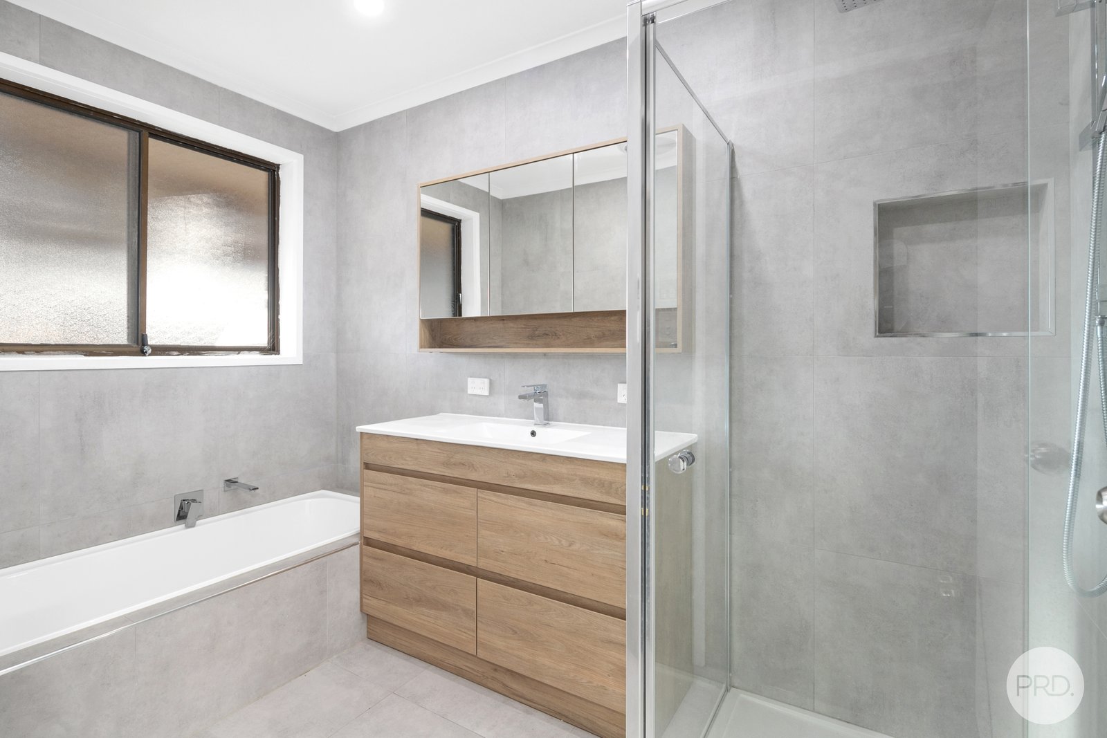 27 Clover Street WENDOUREE 8