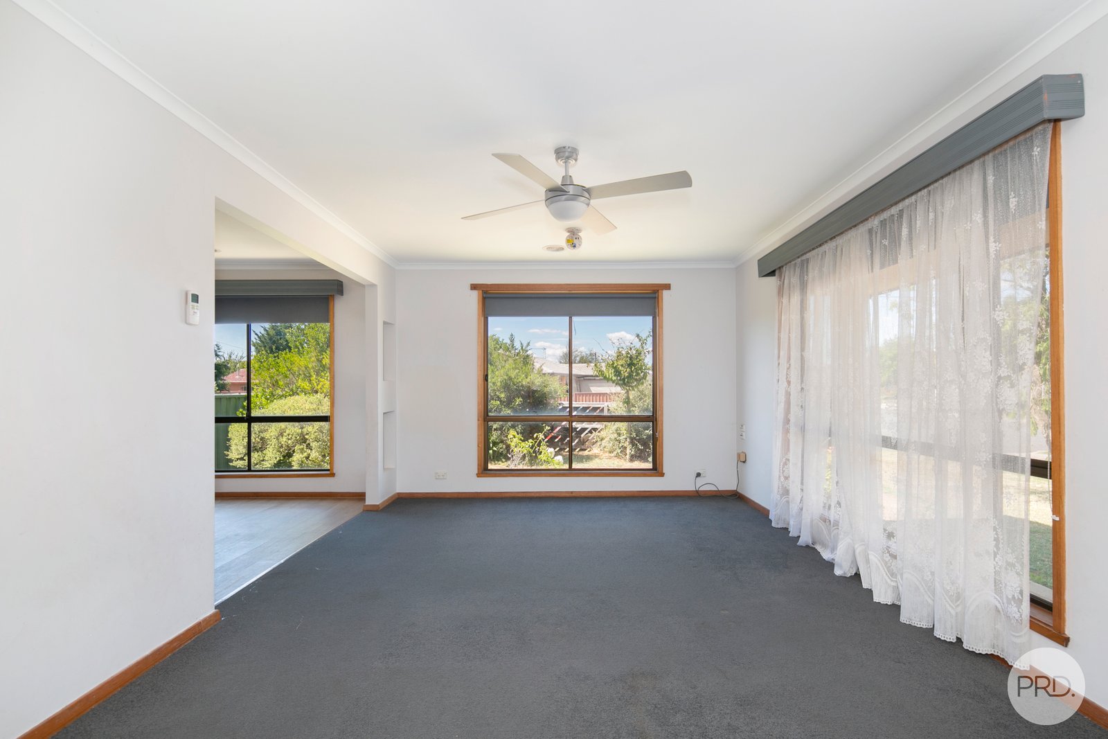 27 Clover Street WENDOUREE 2