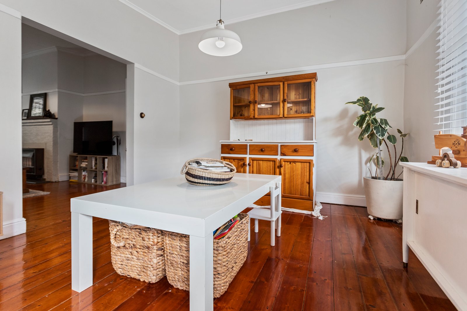 27 Condon Street KENNINGTON 6