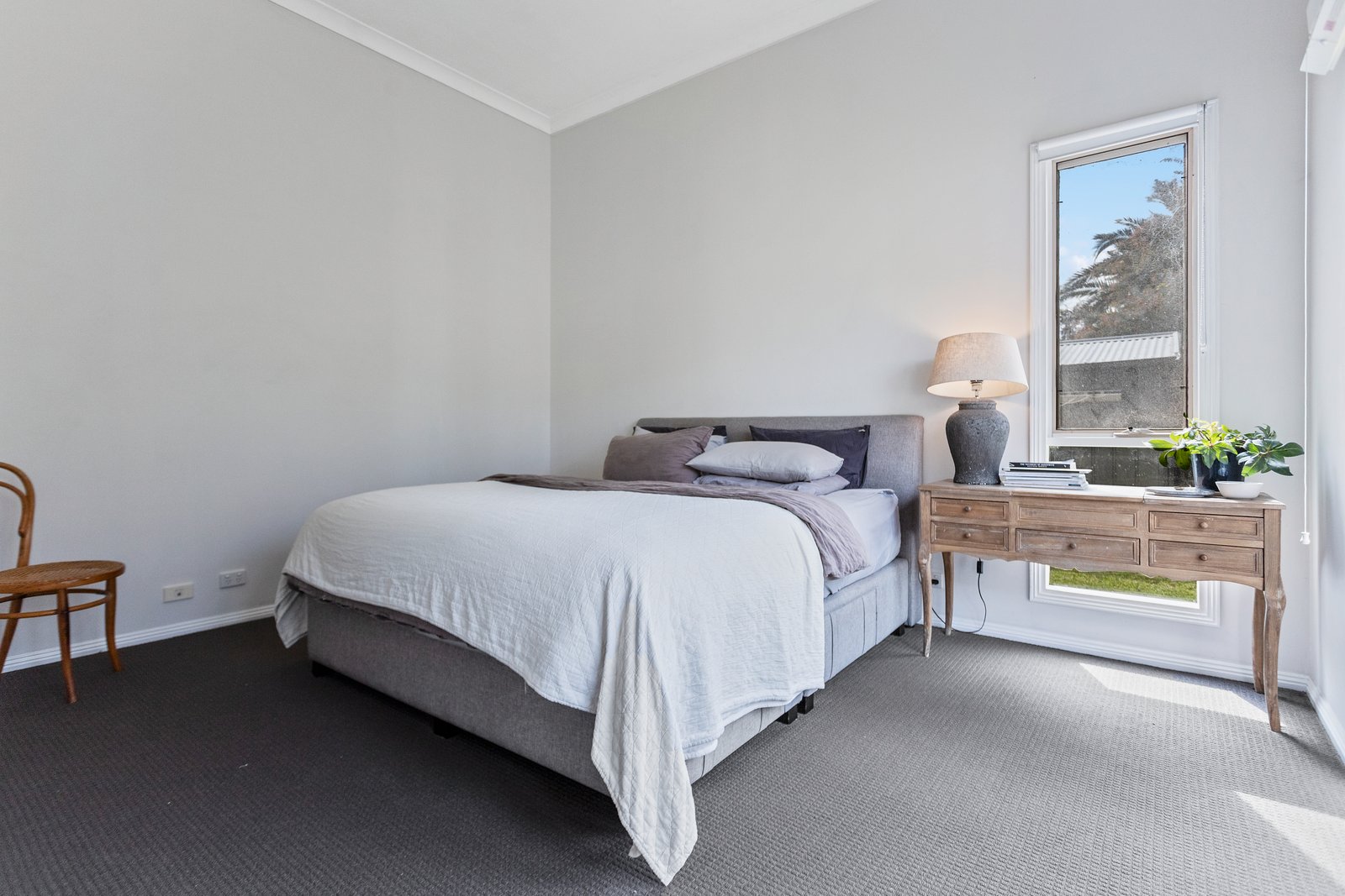 27 Condon Street KENNINGTON 9