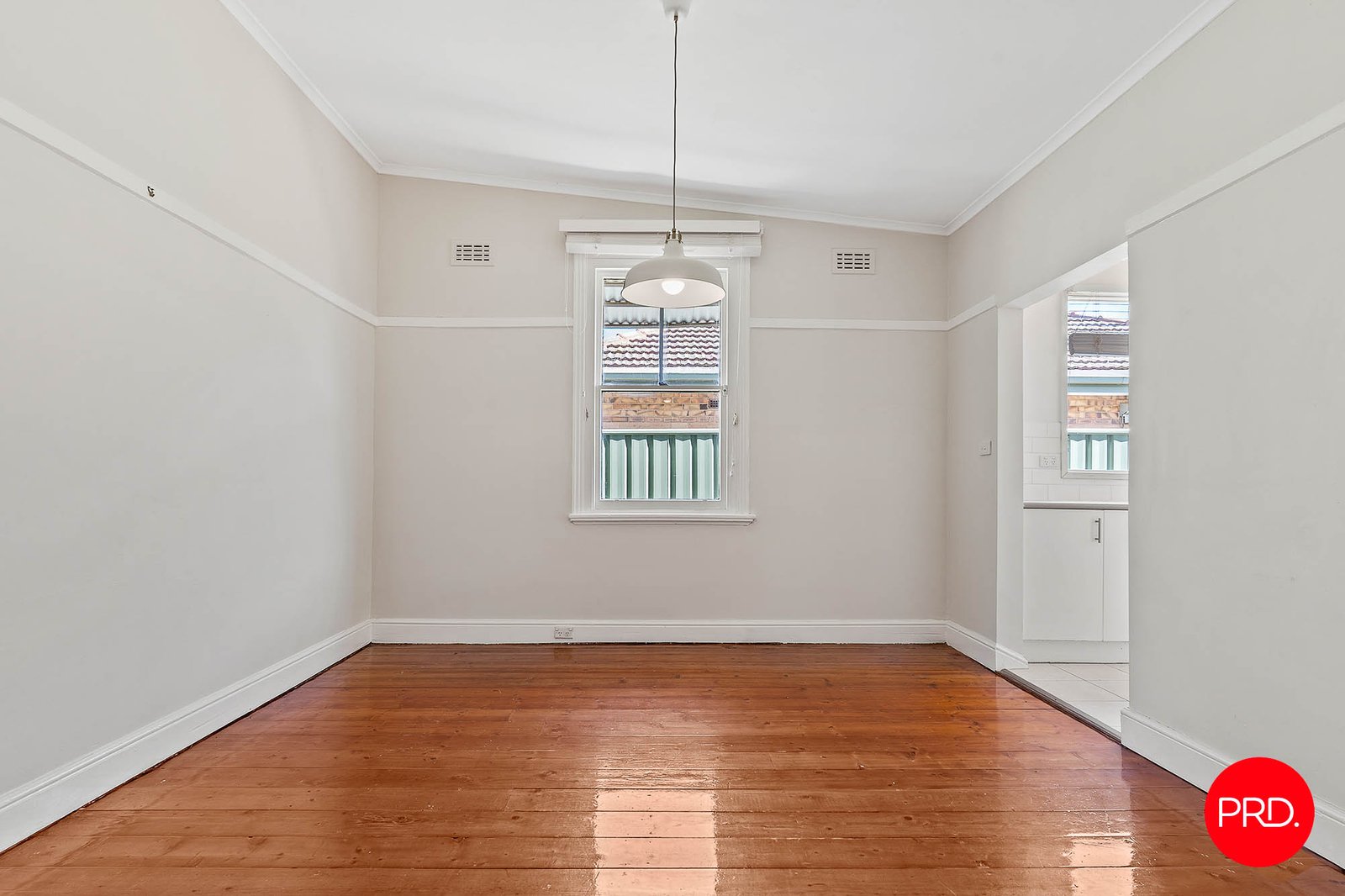 27 Condon Street KENNINGTON 3