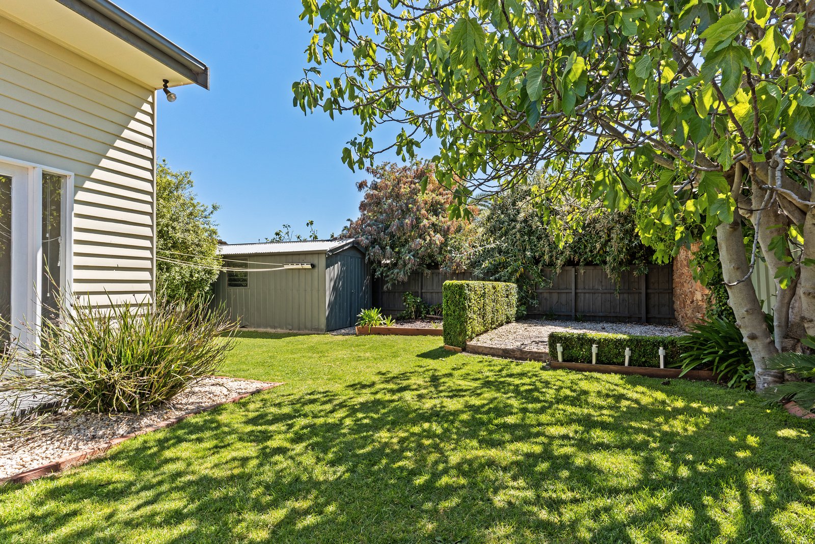 27 Condon Street KENNINGTON 12