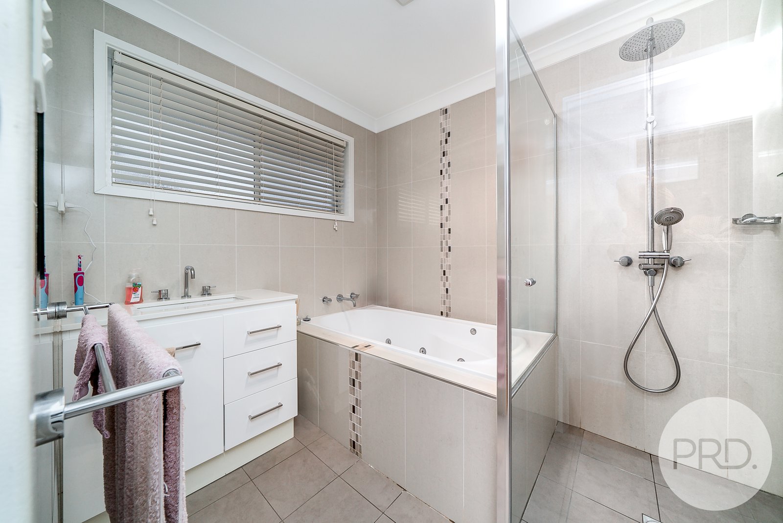 27 Cooinbil Crescent KOORINGAL 7