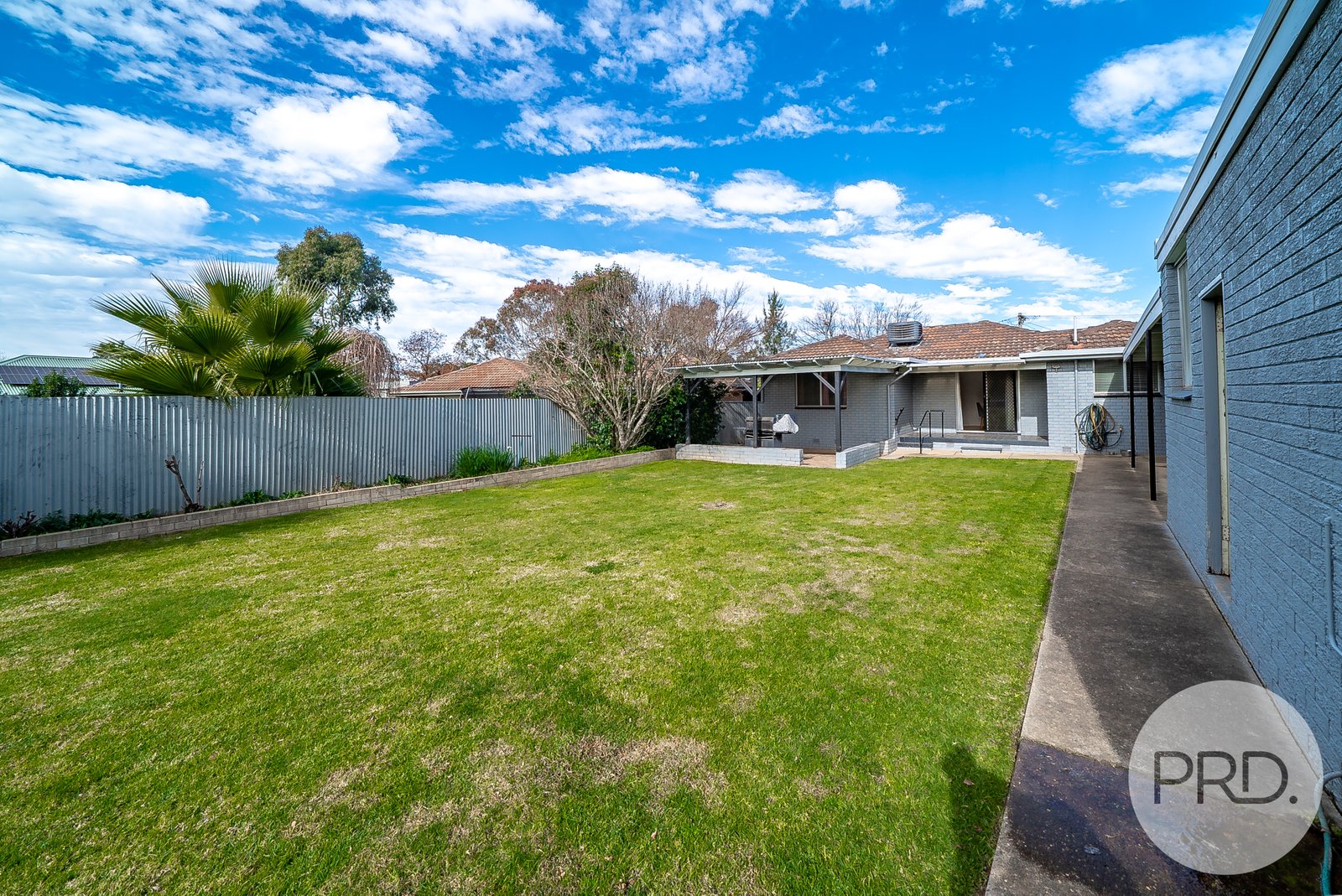 27 Cooinbil Crescent KOORINGAL 13