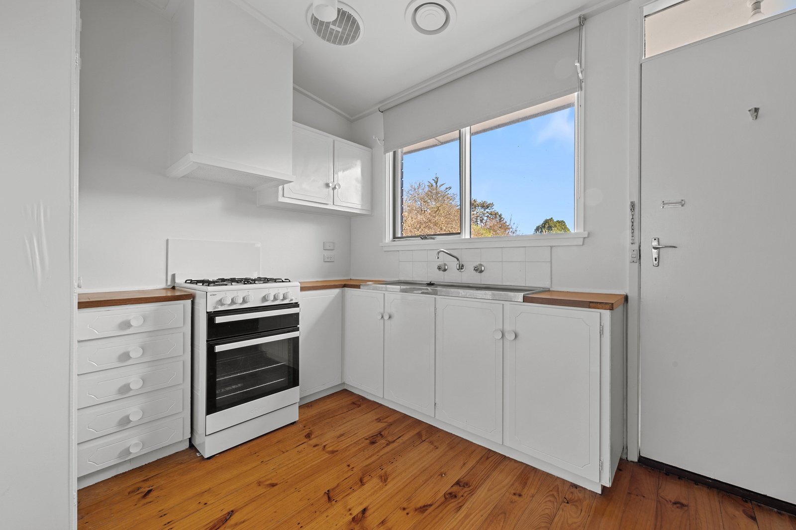 Gallery: 2/7 Coonatta Street