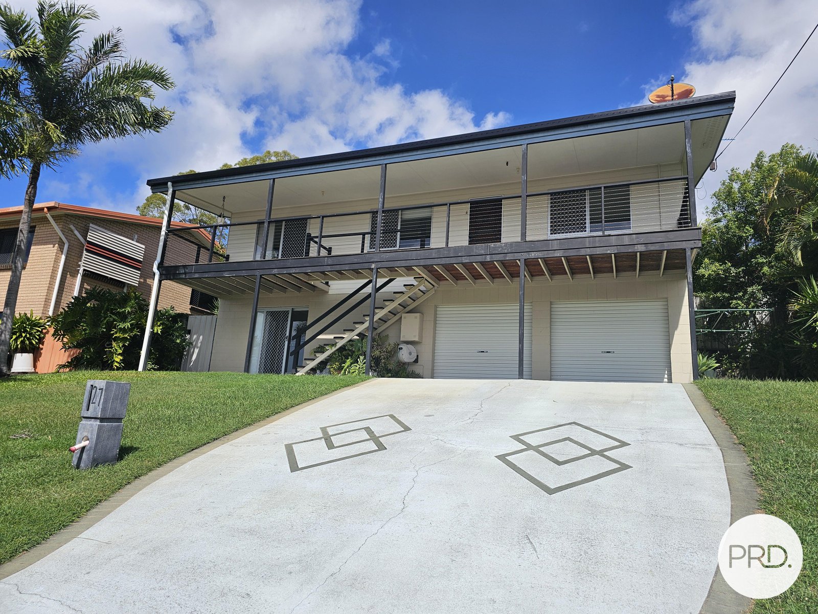27 Crest Avenue BOYNE ISLAND 1