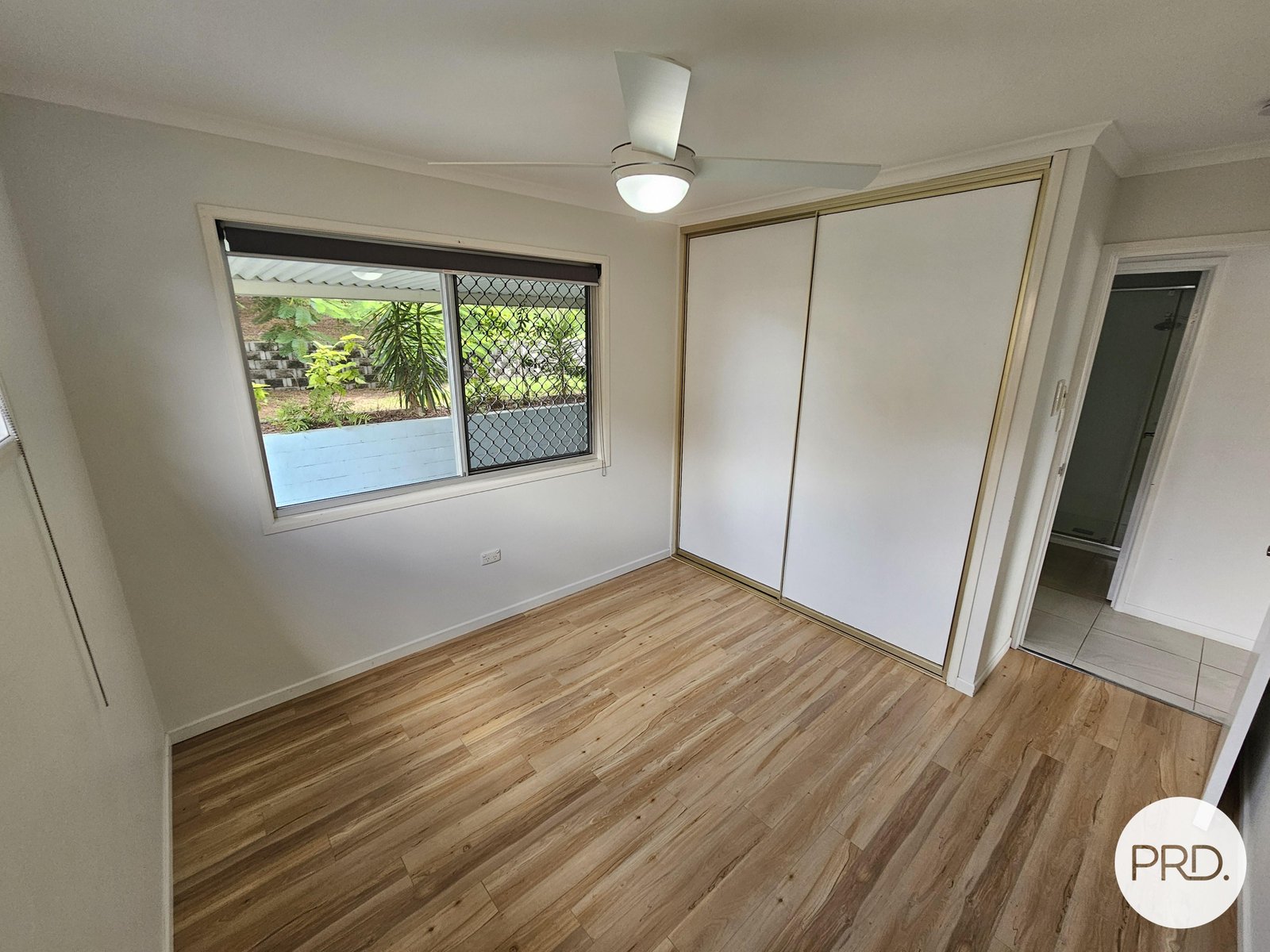27 Crest Avenue BOYNE ISLAND 5